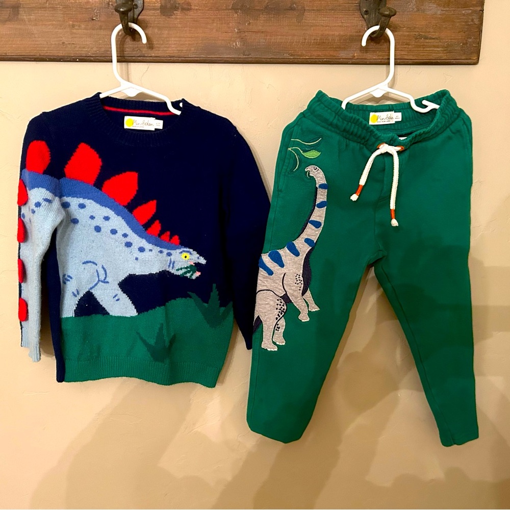 Mini Boden dinosaur sweater and pants set